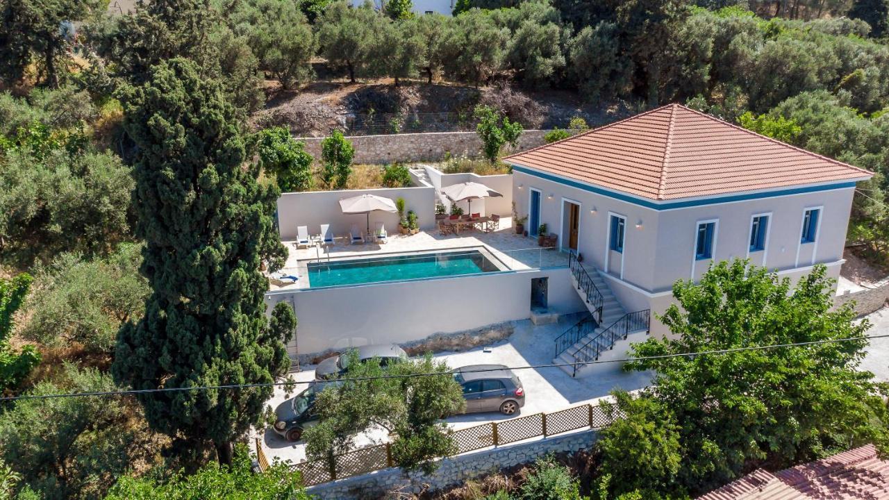 Villa Remedio Neon Khorion  Buitenkant foto